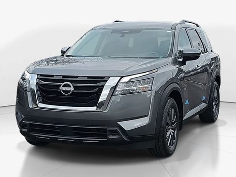 Used 2022 Nissan Pathfinder SV image 10