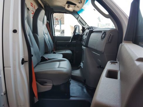 Used 2019 Ford E-350 and Econoline 350 Super Duty w/ Power Windows & Locks Group RWD image 12