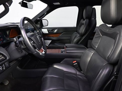 Certified 2023 Lincoln Navigator Reserve image 13