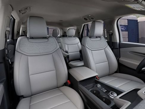 New 2027 Ford Explorer Active AWD/4WD image 10