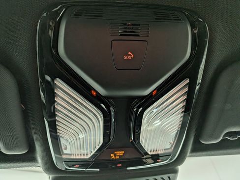 Used 2019 BMW X3 xDrive30i w/ Driving Assistance Package image 33