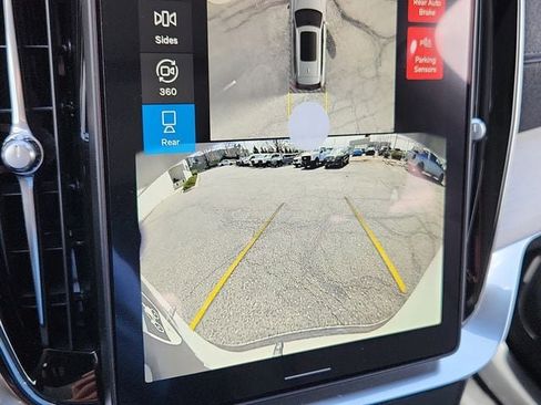 New 2025 Volvo XC90 B6 Ultra w/ Protection Package image 21