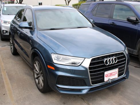 Used 2018 Audi Q3 2.0T Premium FWD image 2