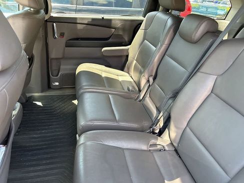 Used 2016 Honda Odyssey Touring image 9