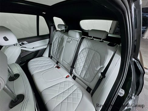 Used 2024 BMW X5 xDrive40i w/ Premium Package image 26