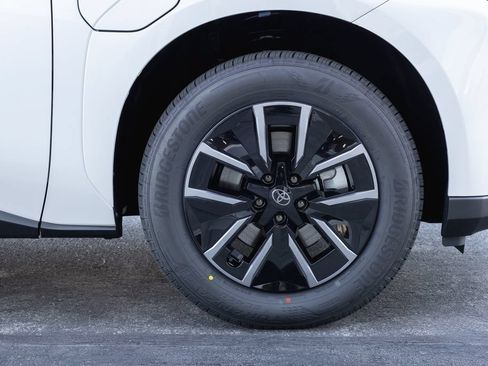 New 2026 Toyota bZ FWD image 4