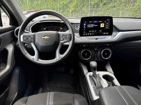 Used 2024 Chevrolet Blazer LT w/ LPO, Floor Liner Package FWD image 21