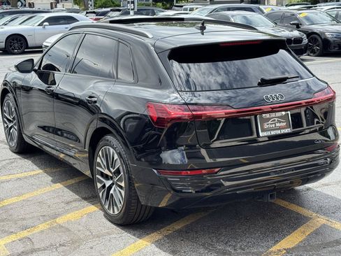 Used 2024 Audi Q8 e-tron Premium Plus w/ Premium Plus Package AWD/4WD image 5