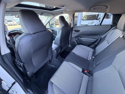 Certified 2024 Subaru Crosstrek 2.0i Premium image 28