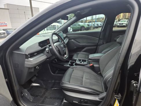 Used 2025 Ford Mustang Mach-E GT image 12