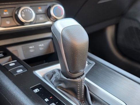 Used 2025 Nissan Kicks SV w/ Illumination Package image 33