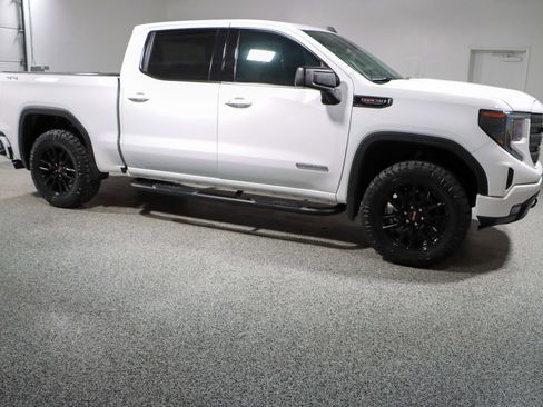 Used 2023 GMC Sierra 1500 Elevation image 7