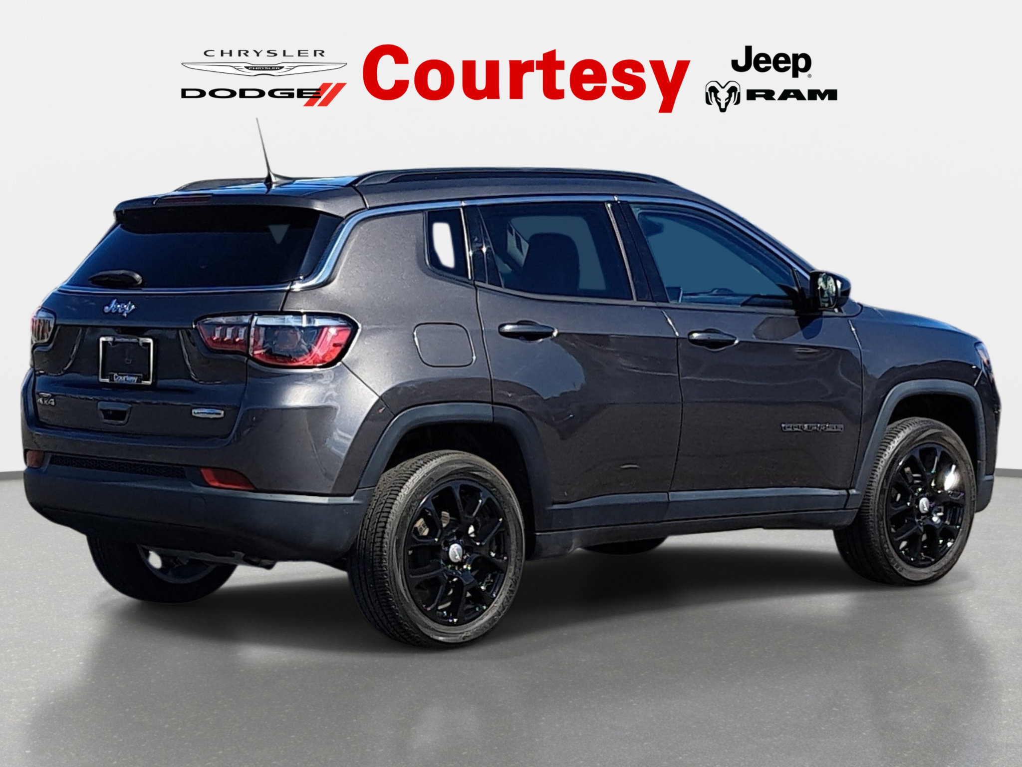 Certified 2022 Jeep Compass Latitude AWD/4WD image 4
