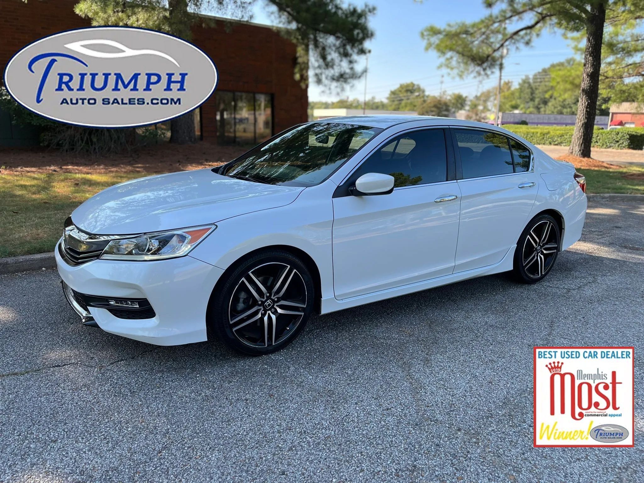 Used 2017 Honda Accord Sport image 1