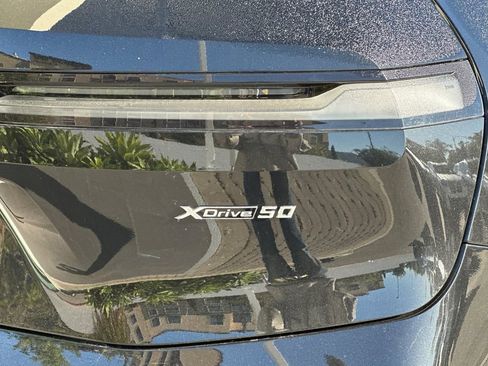 Used 2023 BMW iX xDrive50 w/ Premium Package AWD/4WD image 34