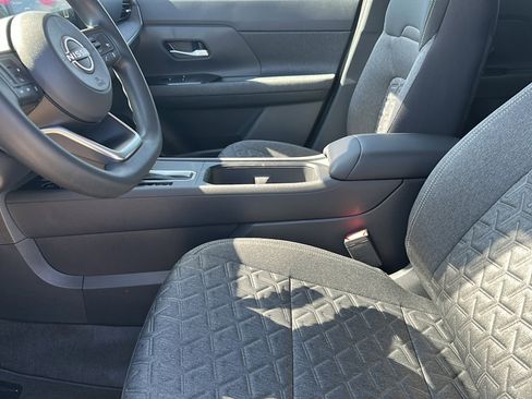 New 2026 Nissan Kicks SV image 10