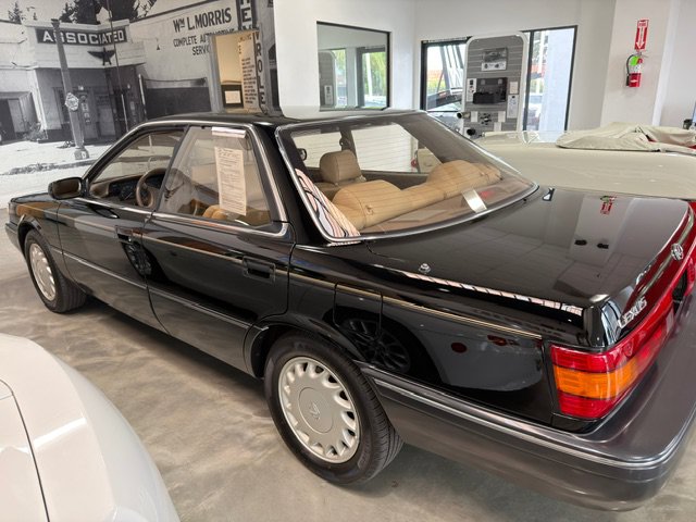 Used 1990 Lexus ES 250 FWD image 5