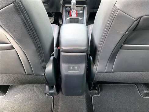 Used 2025 Nissan Kicks SR FWD image 25