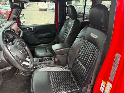 Used 2019 Jeep Wrangler Unlimited Rubicon AWD/4WD image 5