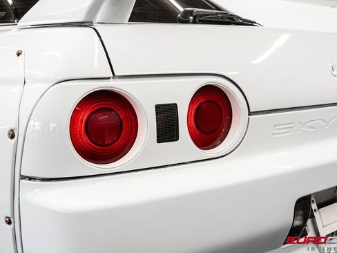 Used 1991 Nissan Other Nissan Models image 29
