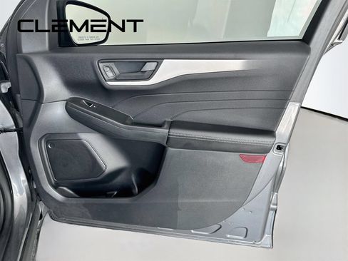 Certified 2022 Ford Escape SE FWD image 33