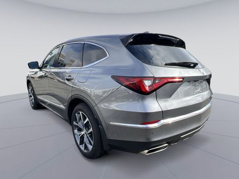 Used 2024 Acura MDX SH-AWD w/ Technology Package image 3