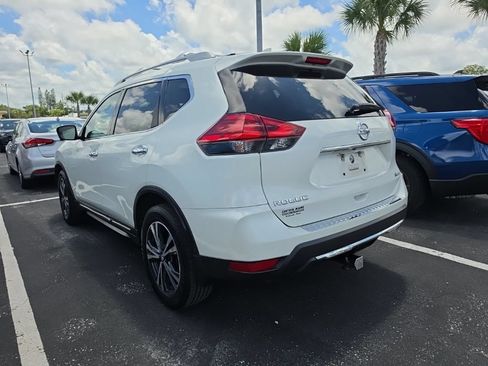 Used 2017 Nissan Rogue SL w/ SL Premium Package AWD/4WD image 13