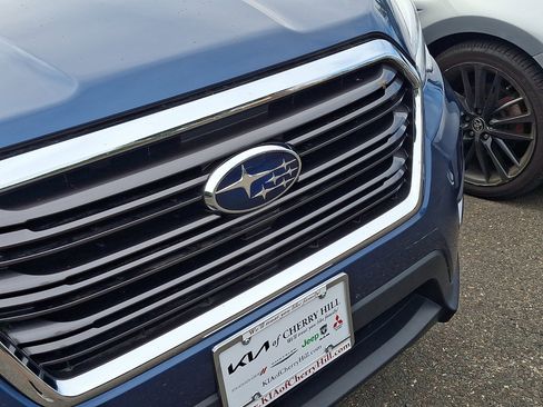 Used 2022 Subaru Ascent Limited w/ Technology Package AWD/4WD image 4