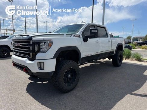 Used 2020 GMC Sierra 2500 AT4 w/ Technology Package AWD/4WD image 1