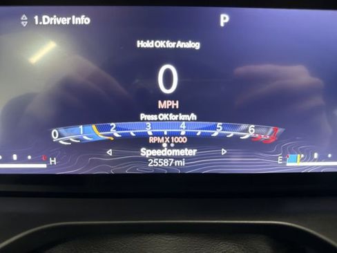 Used 2023 Jeep Grand Cherokee Limited w/ Luxury Tech Group II image 34