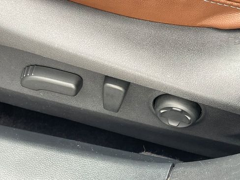 Used 2024 Subaru Legacy Touring XT image 11