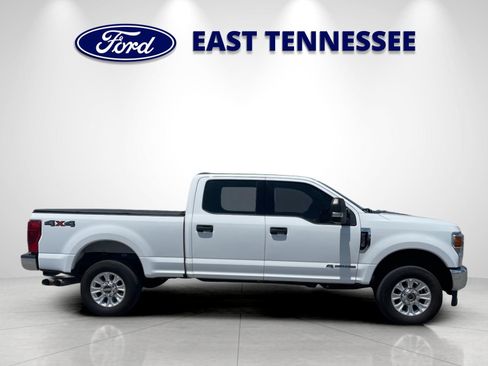 Used 2022 Ford F250 XLT AWD/4WD image 2