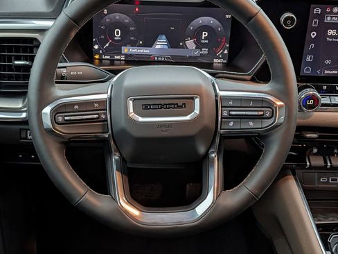 Used 2026 GMC Canyon Denali AWD/4WD image 13