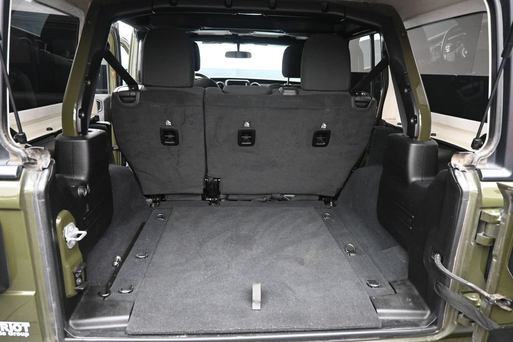 Used 2022 Jeep Wrangler Unlimited Sport AWD/4WD image 27