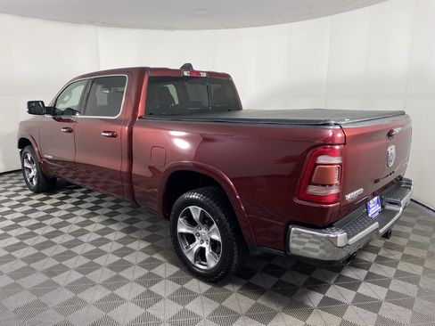 Used 2019 RAM 1500 Laramie AWD/4WD image 10