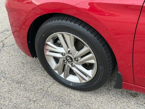 Used 2020 Hyundai Elantra SE FWD image 10