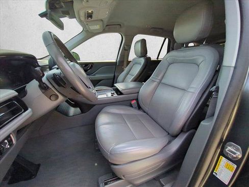 Used 2020 Lincoln Aviator Reserve AWD/4WD image 16