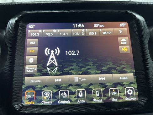 Used 2022 Jeep Gladiator Mojave w/ Cold Weather Group AWD/4WD image 30