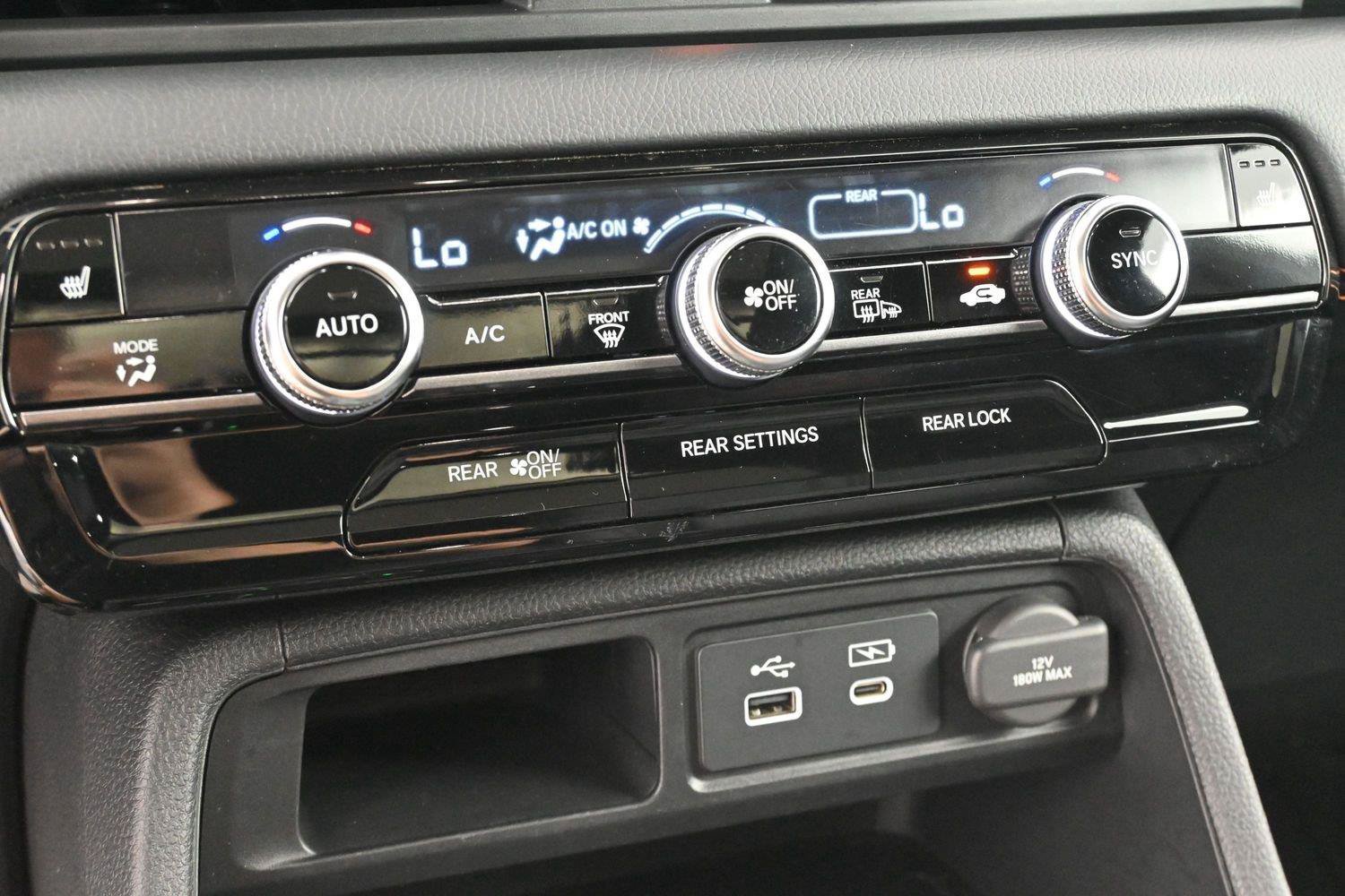 Used 2023 Honda Pilot TrailSport image 27
