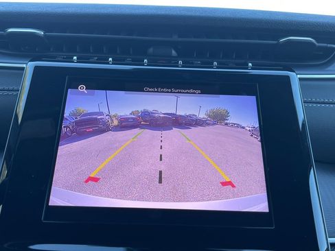 New 2025 Jeep Grand Cherokee Laredo image 9