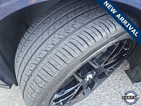 Used 2018 Ford Mustang Premium image 18