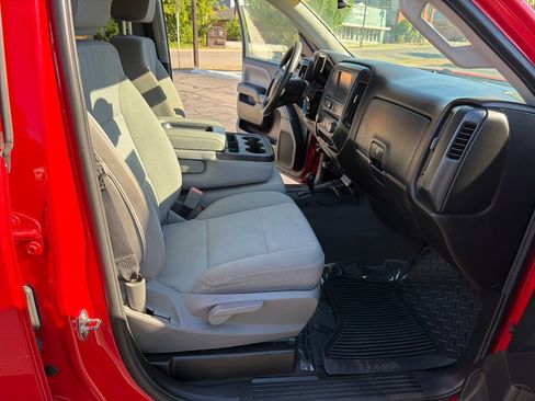 Used 2019 Chevrolet Silverado 1500 Custom w/ Custom Convenience Package AWD/4WD image 41