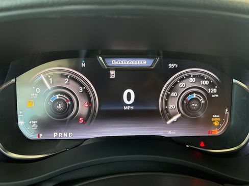 New 2026 RAM 3500 Laramie AWD/4WD image 32