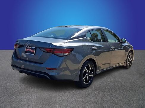 Used 2024 Nissan Sentra SV FWD image 4