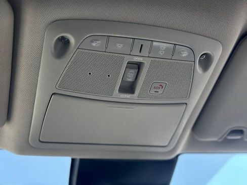 Used 2020 Nissan Rogue SL w/ Premium Package image 38