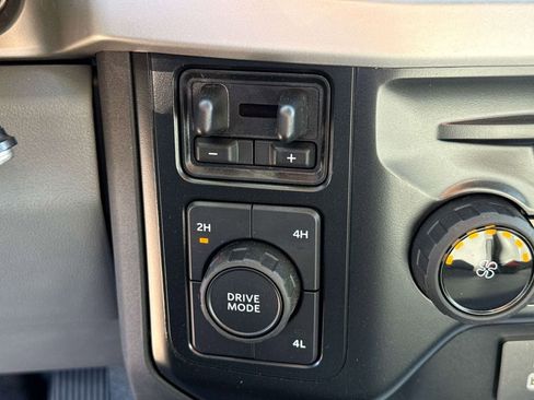 Used 2023 Ford F550 4x4 Regular Cab Super Duty image 27