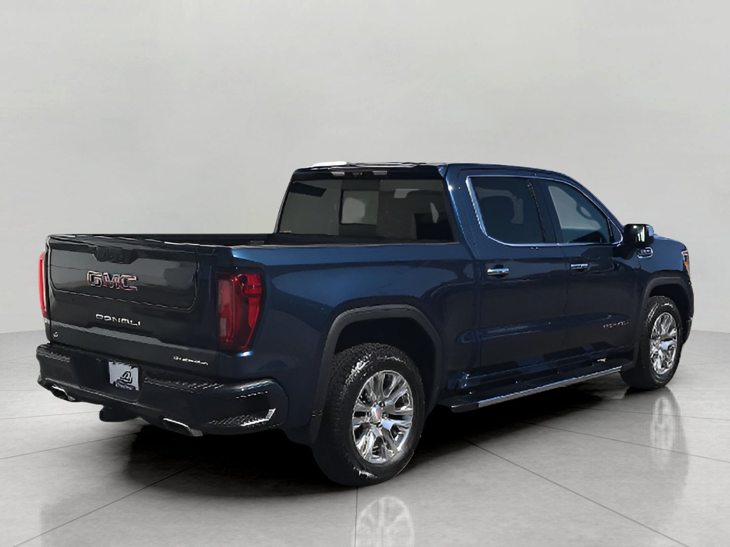 Certified 2021 GMC Sierra 1500 Denali w/ Technology Package AWD/4WD image 5