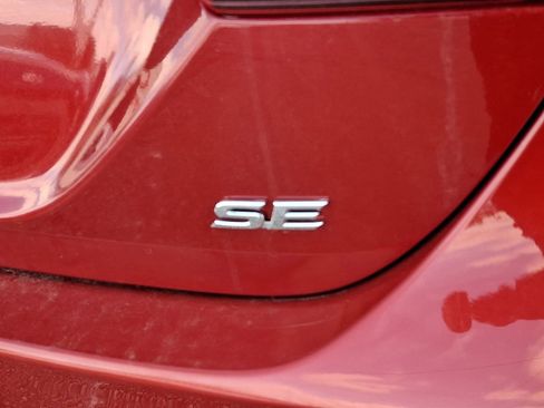 Used 2023 Toyota Camry SE image 30