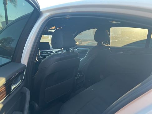 Certified 2023 BMW 540i 540i w/ M Sport Package image 8