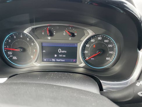 Used 2022 Chevrolet Traverse LT AWD/4WD image 23